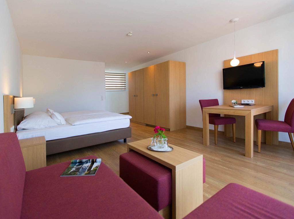 Hotel Seepark Garni Uberlingen Exteriör bild