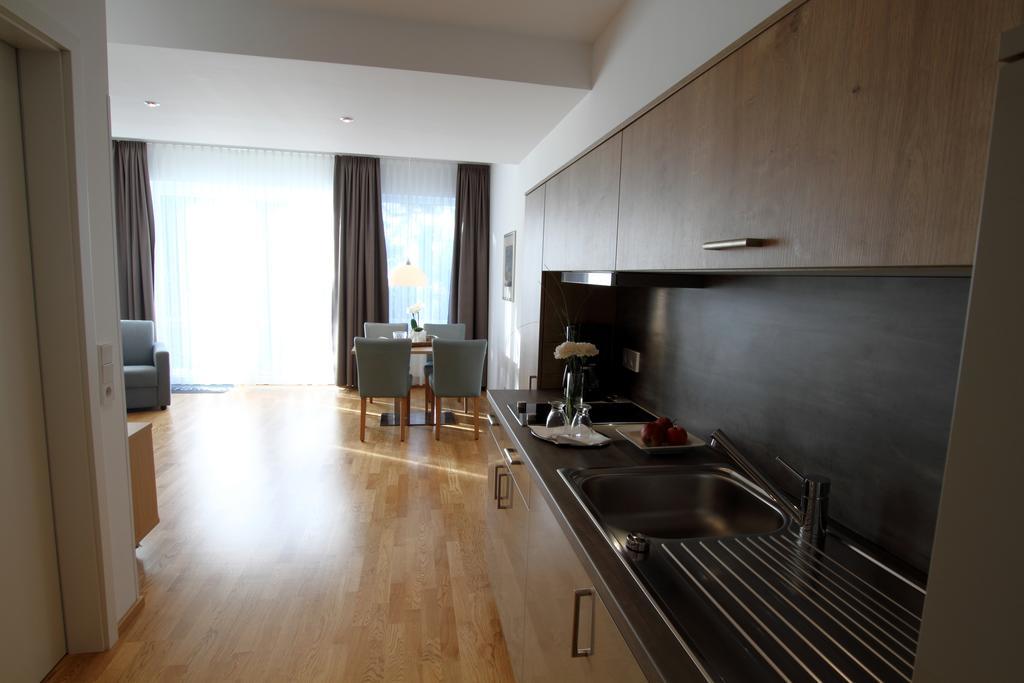 Hotel Seepark Garni Uberlingen Exteriör bild